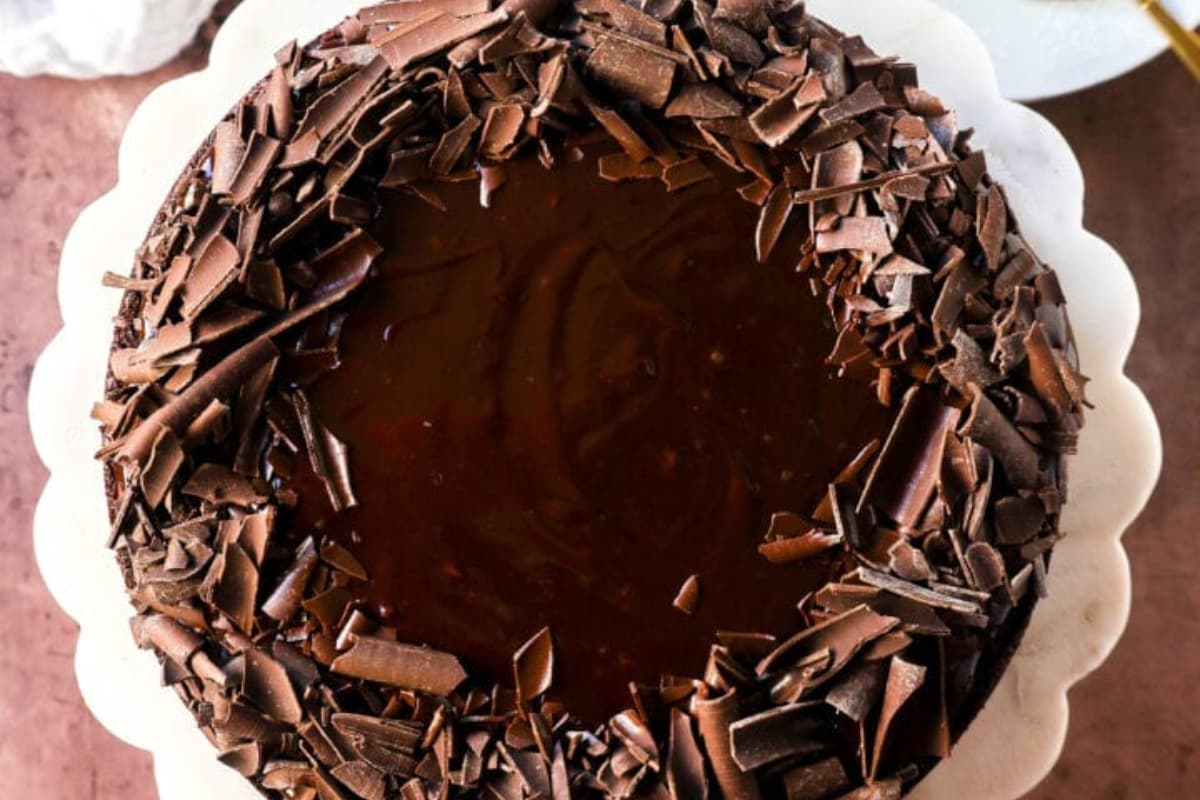 A plate of Flourless Chocolate Cake.