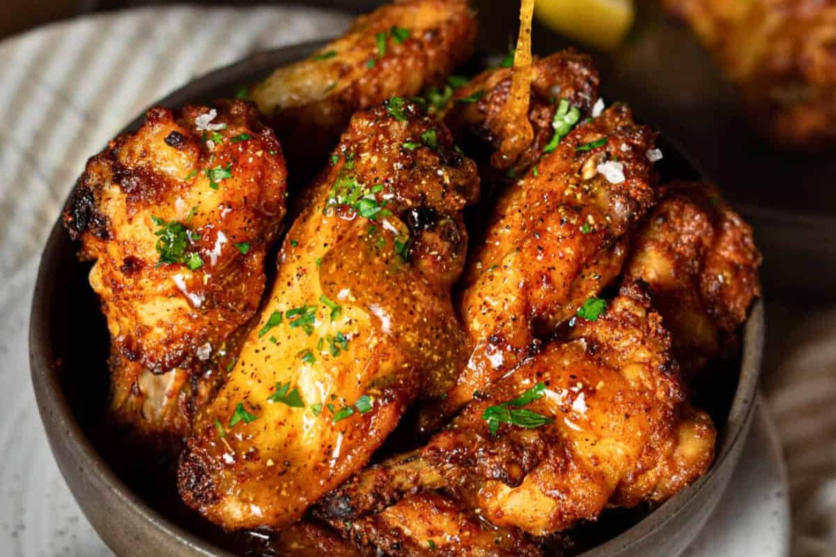 A bowl of Honey Lemon Pepper Wings.