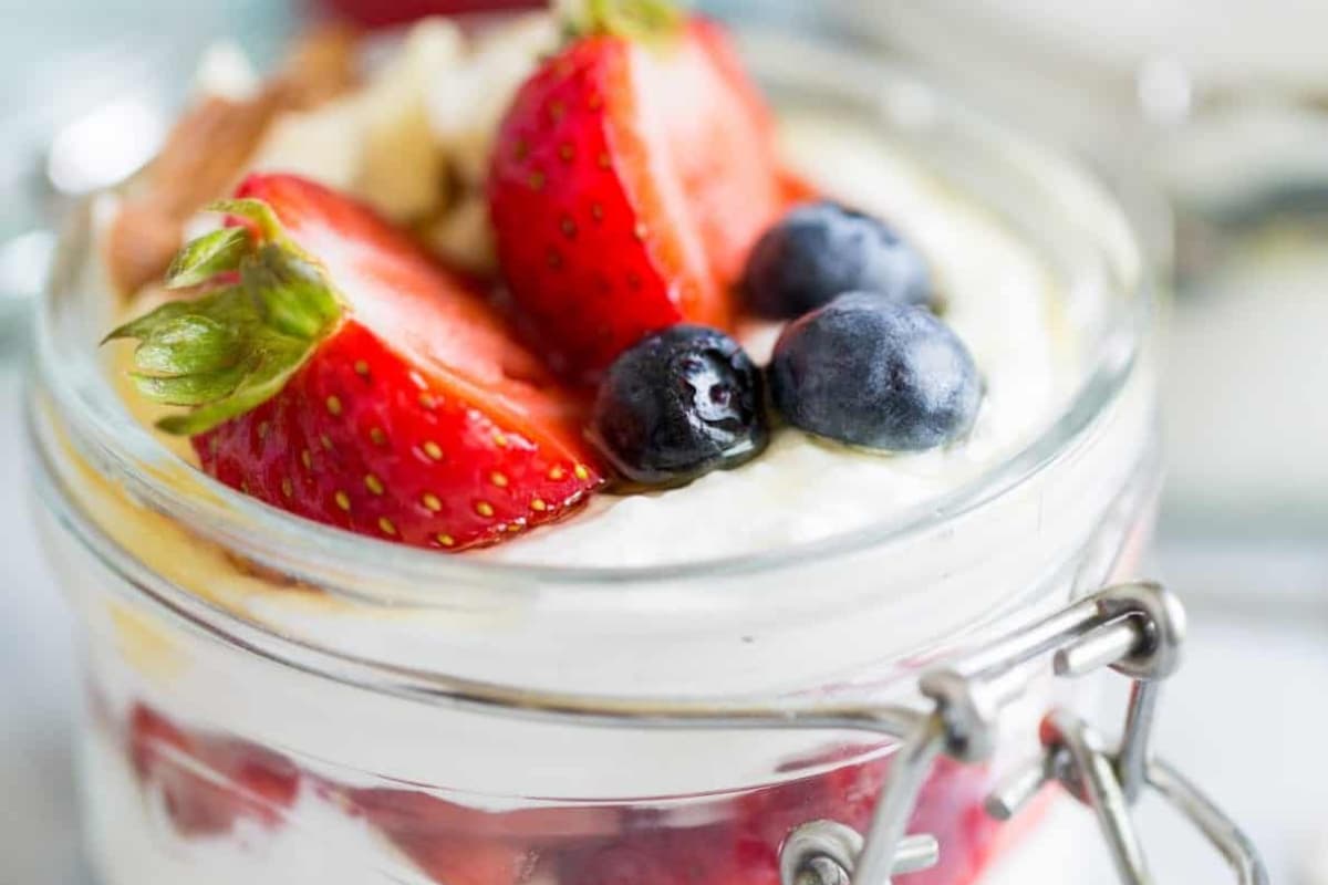A jar of Instant Pot Greek Yogurt.