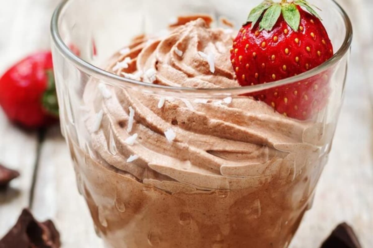 A dish of Avocado Chocolate Mousse.