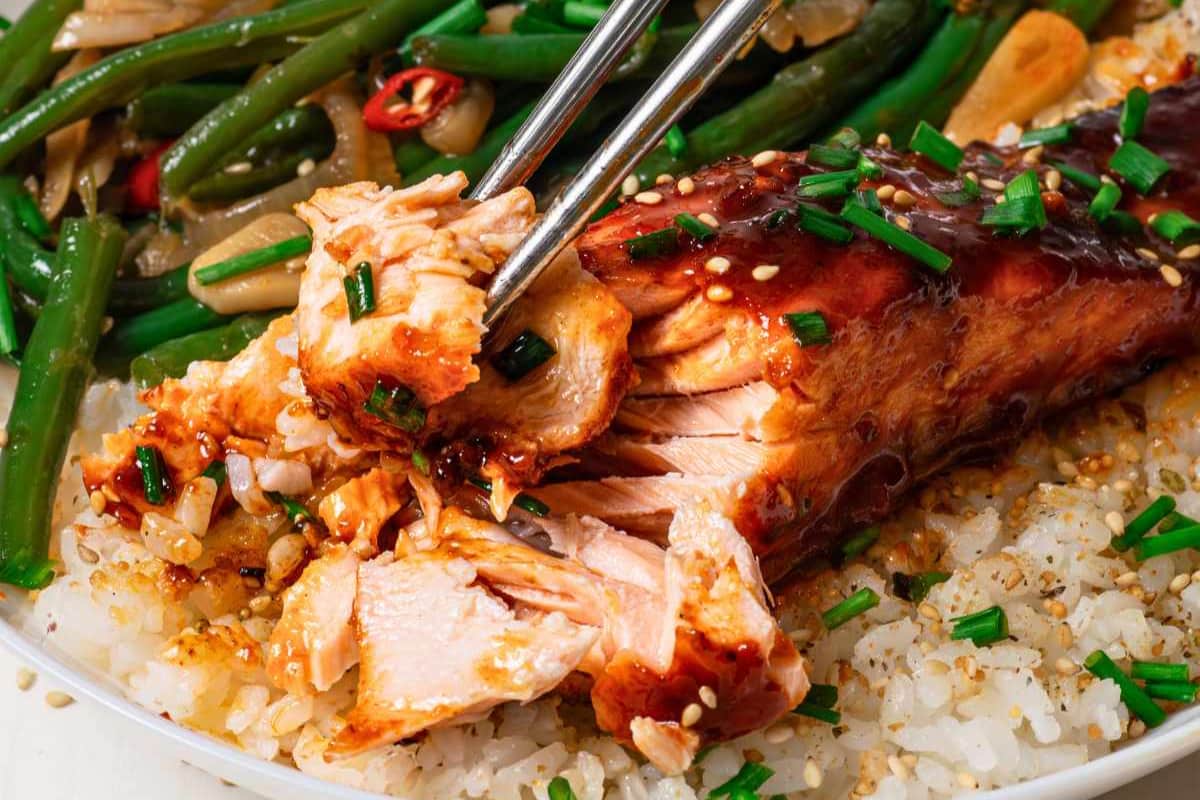 A plate of Korean Gochujang Salmon.