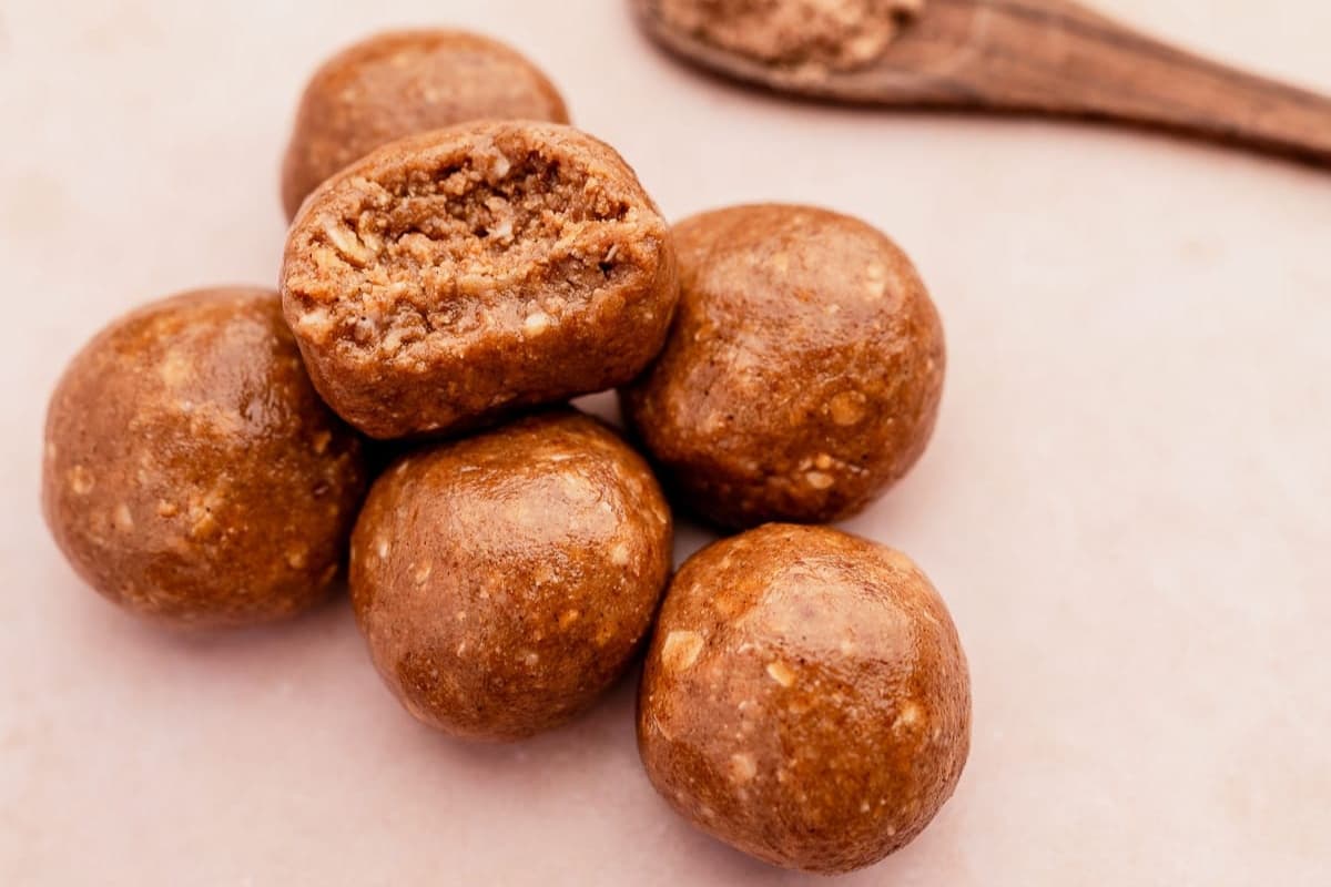 A plate of No-Bake Maple Tahini Chai Energy Bites.