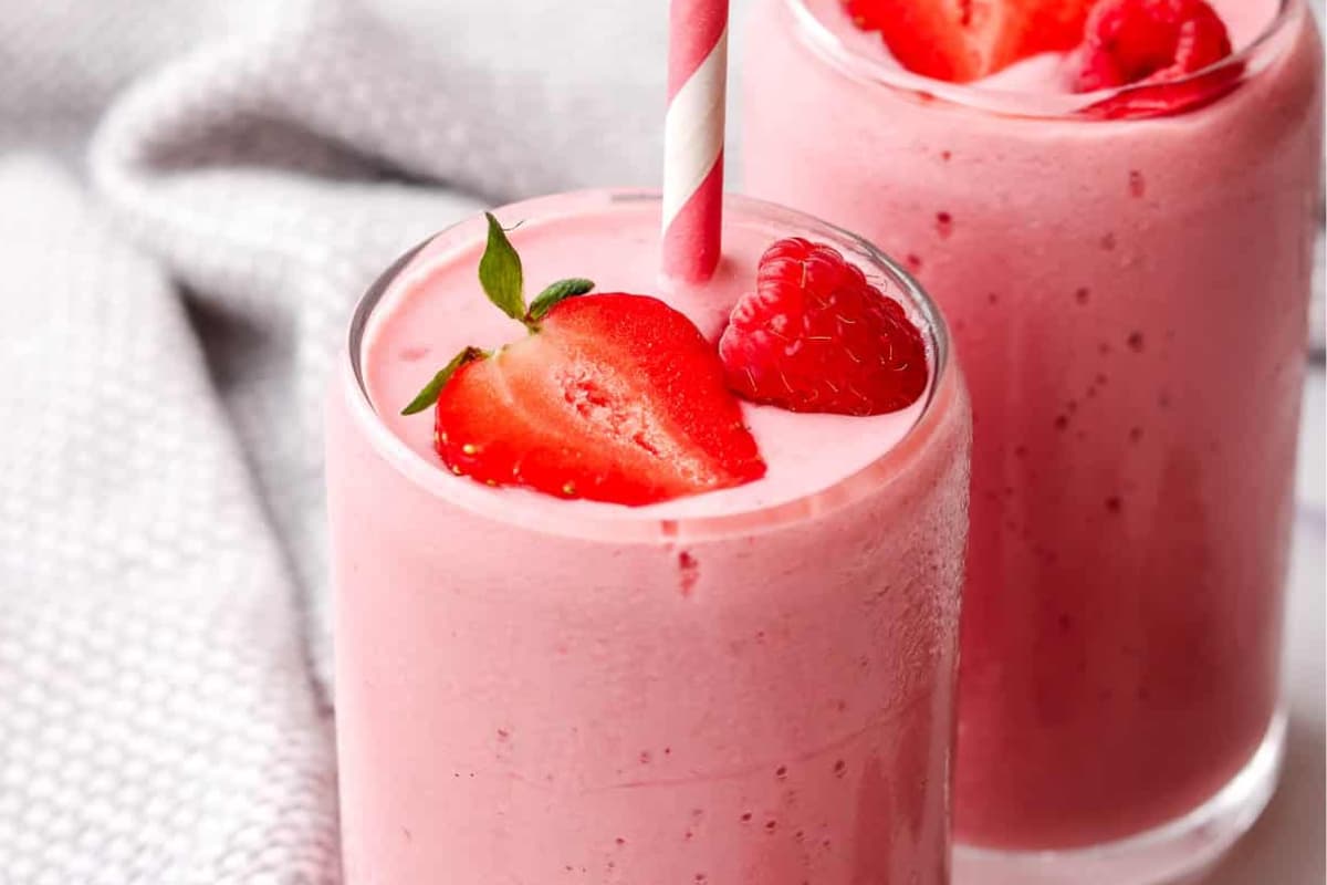 Glasses of Strawberry Raspberry Smoothie.