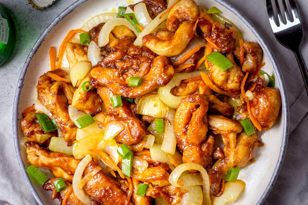 A plate of Quick Chicken Thigh Stir Fry.