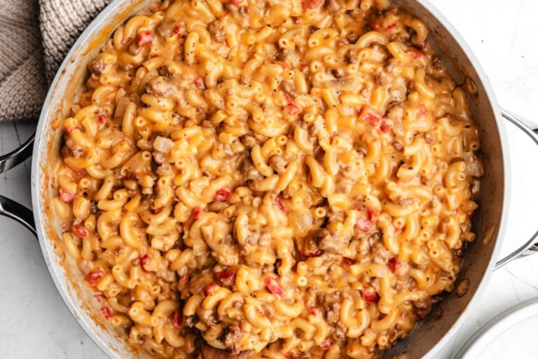 A pan of Cheeseburger Macaroni.