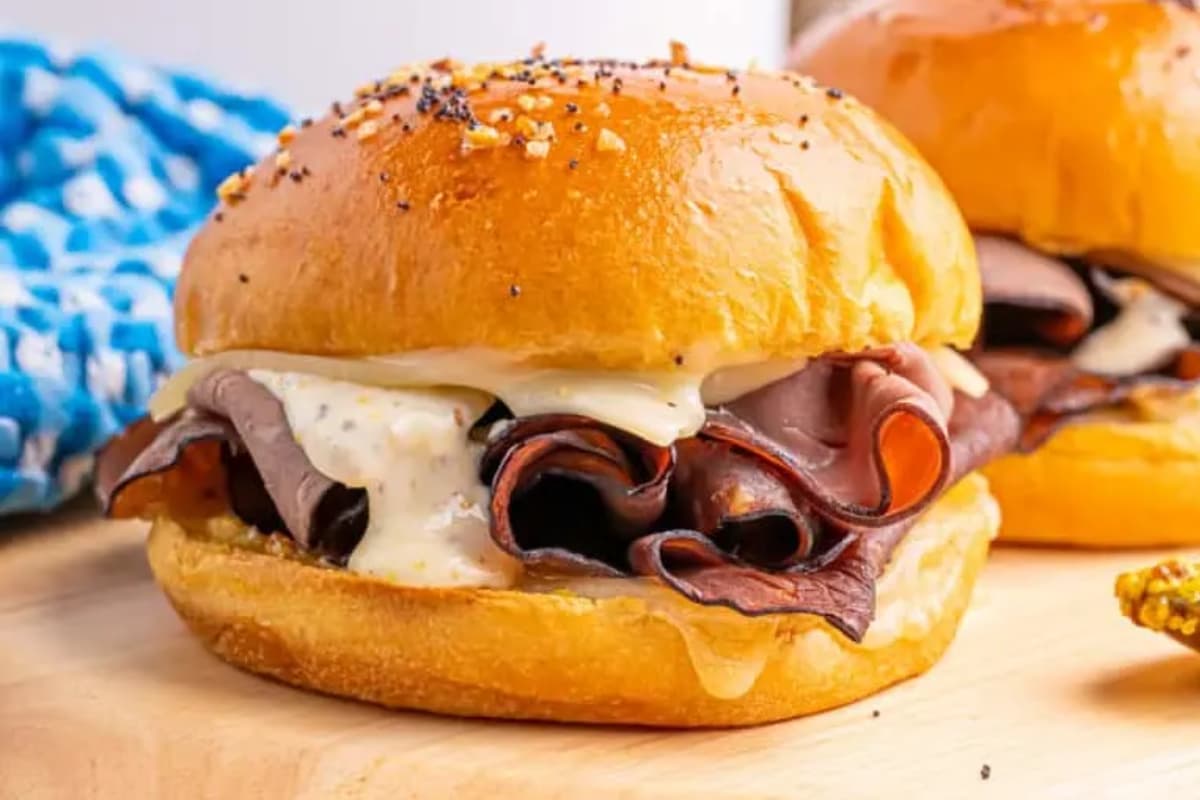 A plate of Air Fryer Hot Roast Beef Sandwich.