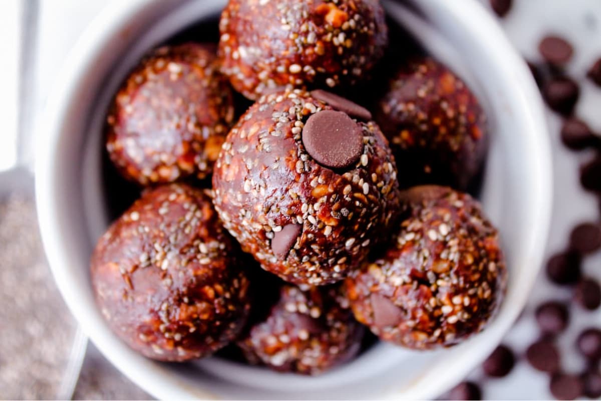 A bowl of Chocolate Chia Balls.