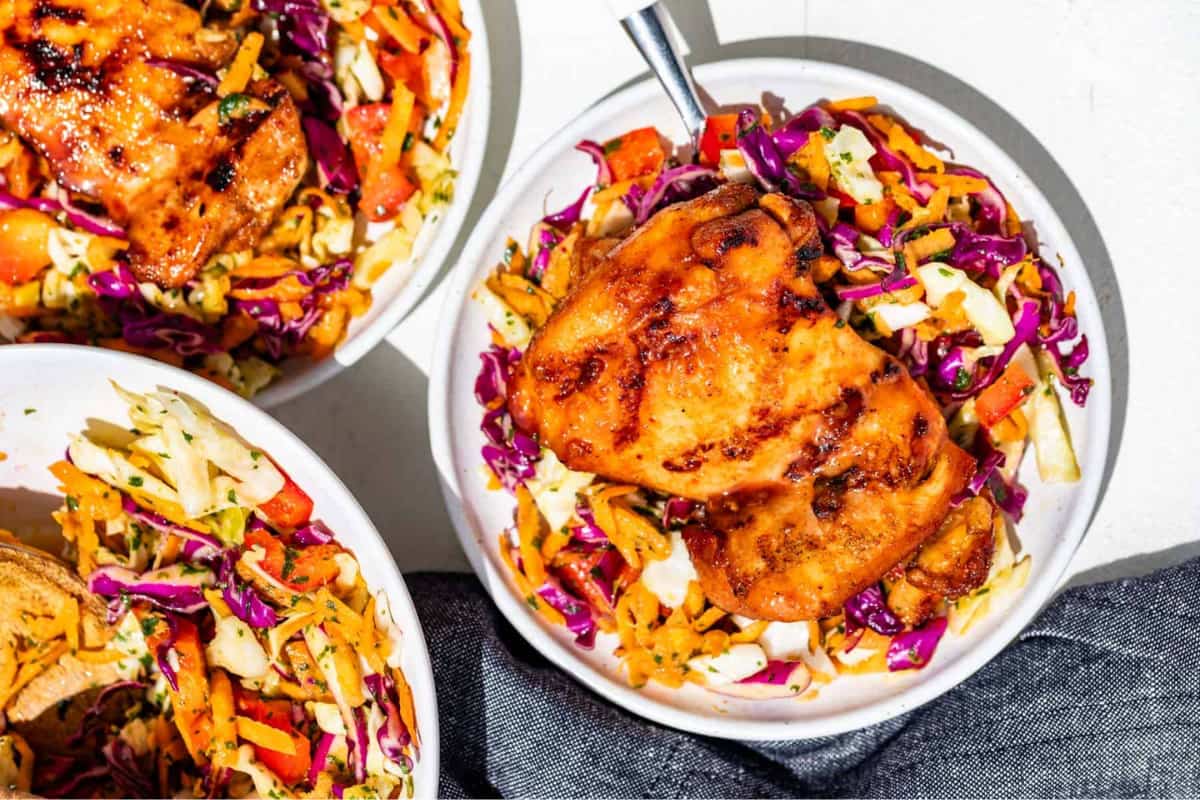 A plate of Honey Sriracha Chicken.
