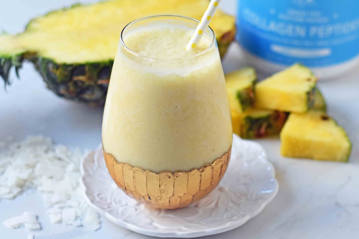 A glass of Pina Colada Smoothie.