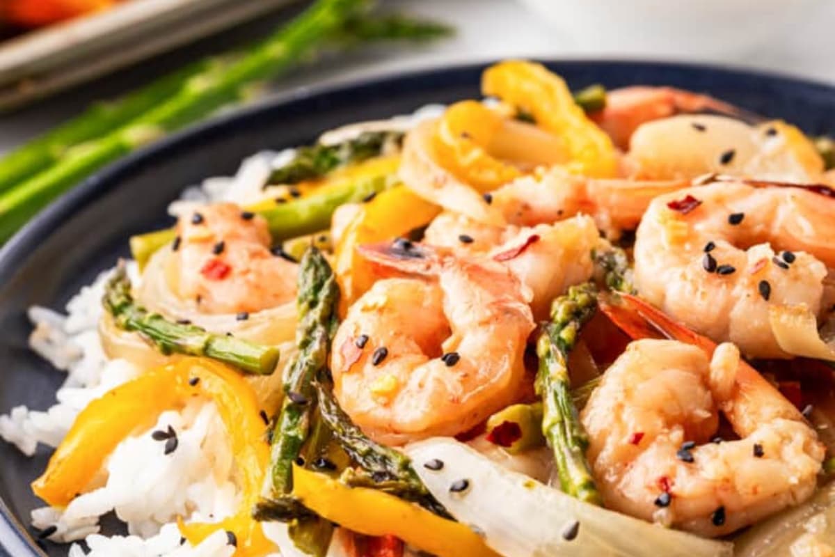 A plate of Shrimp Stir Fry Recipe – Easy Oven Method.