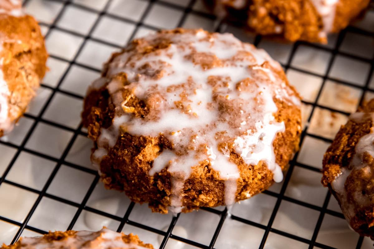 A tray of Chewy Pumpkin Oatmeal Cookies.