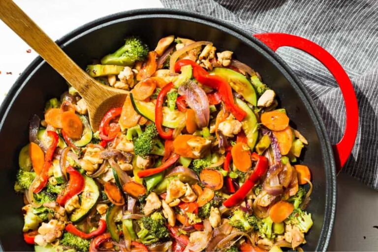 A pan of Sweet Thai Chili Chicken Stir Fry.