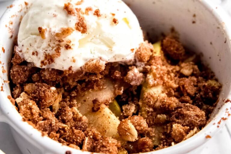 A dish of Air Fryer Apple Crisp.