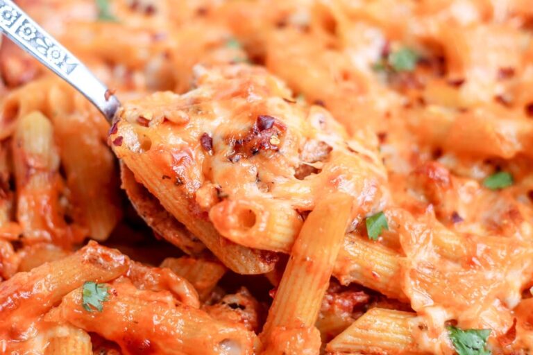 A dish of Spicy Chicken Chipotle Pasta.