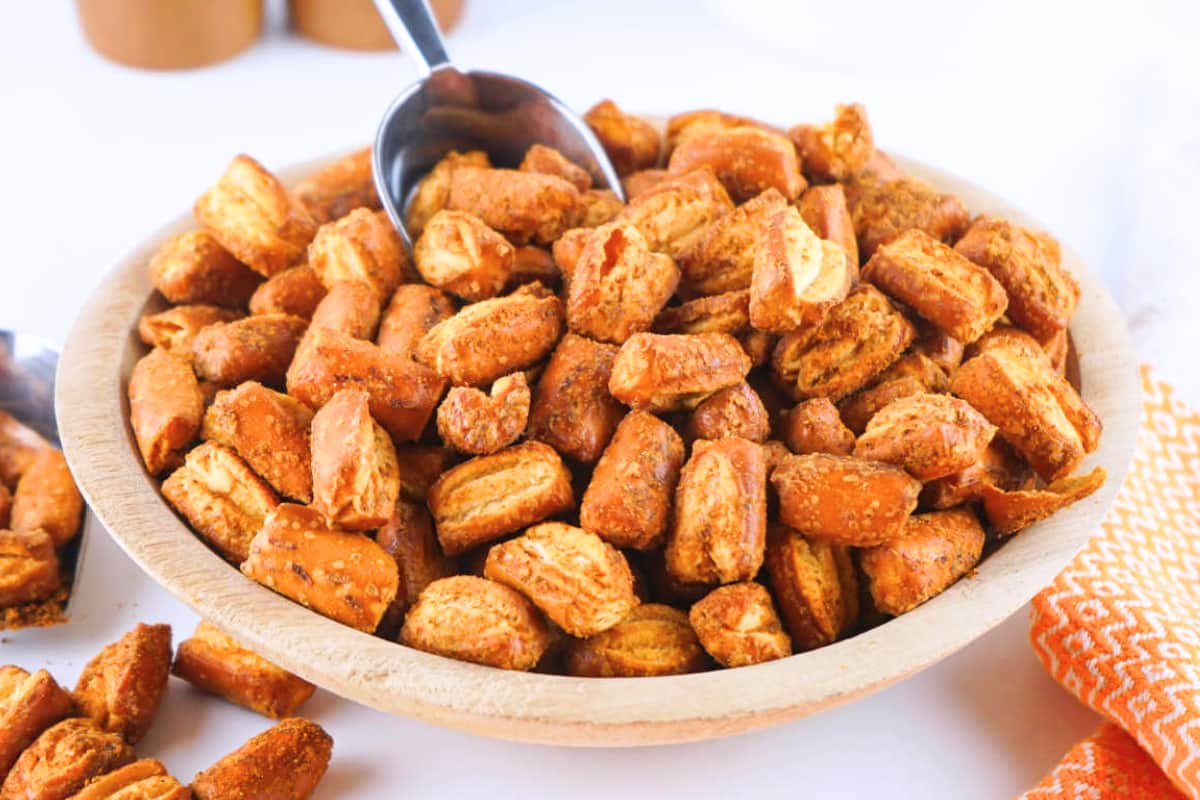 A bowl of Taco Pretzel Bites.