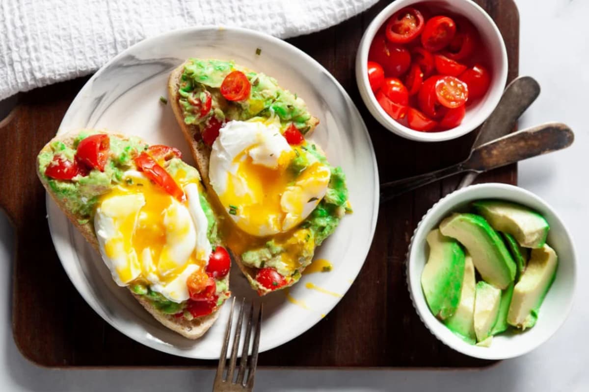 A plate of Easy Poached Eggs.