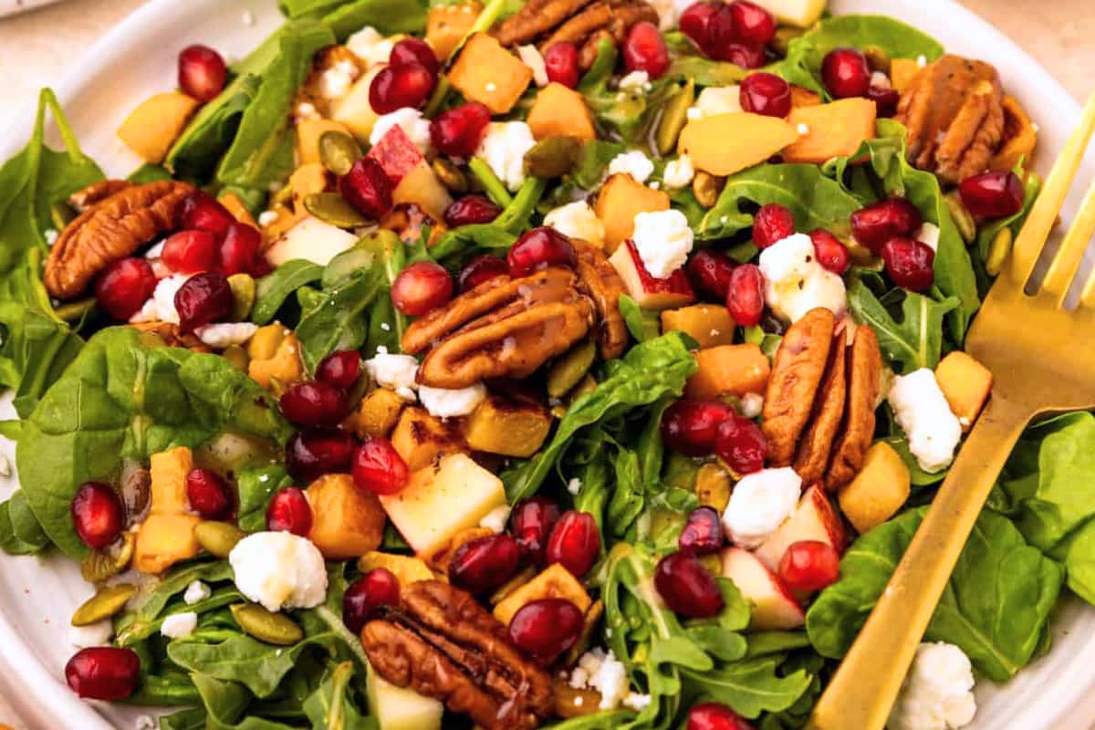 A plate of Fall Harvest Salad.