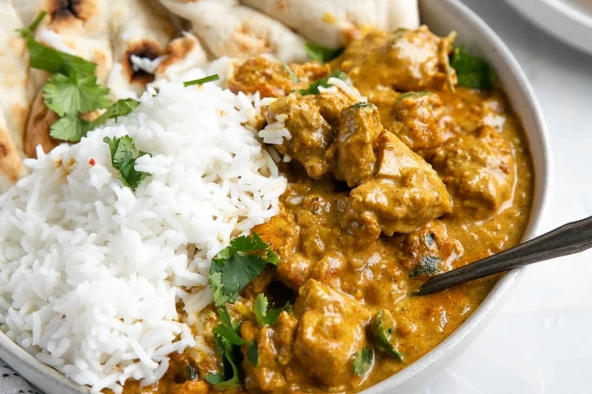 A bowl of Butter Chicken Recipe.