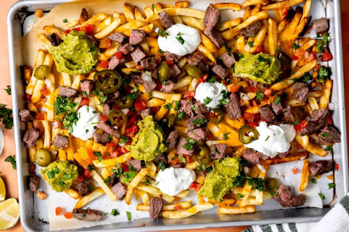 A tray of Loaded Carne Asada Fries.