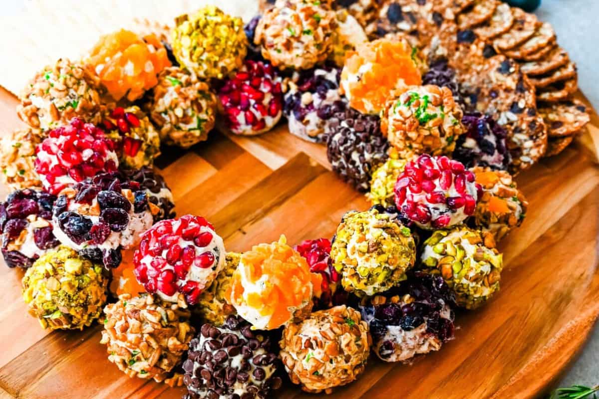 A plate of Mini Cheese Balls.