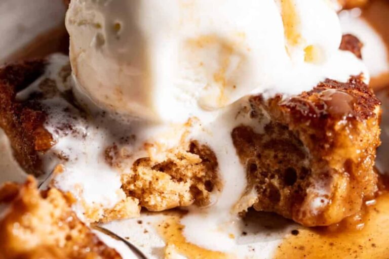 A plate of Snickerdoodle Cobbler.