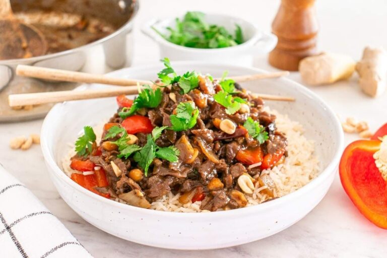 A plate of Kung Pao Beef.
