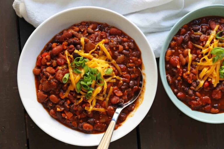 A bowl of Veggie Chili.