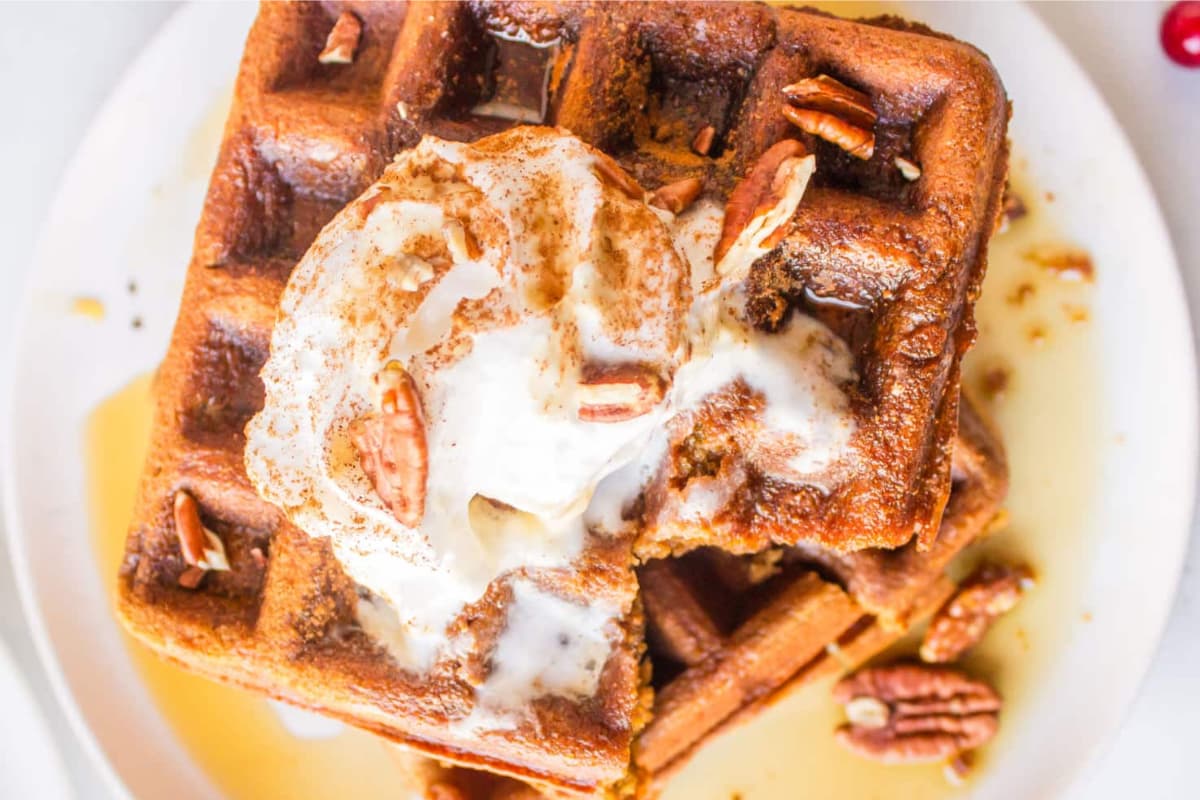 A plate of Gingerbread Waffles.