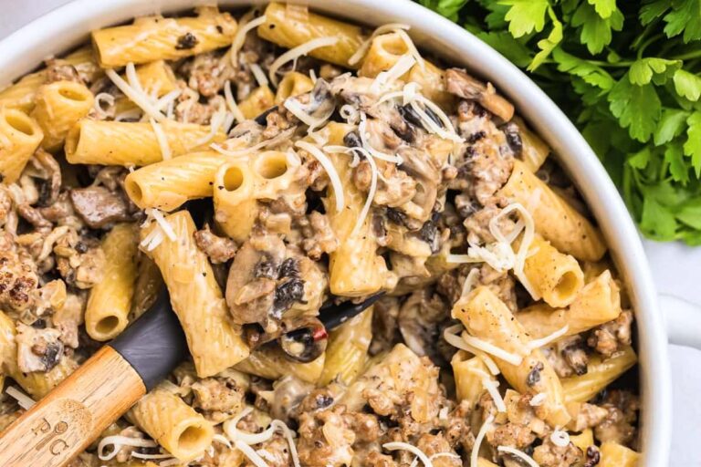 A bowl of Pasta alla Norcina.