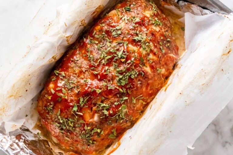 A pan of Healthy Meatloaf.