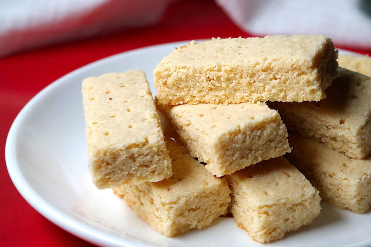 A plate of Almond Flour Shortbread Cookies.