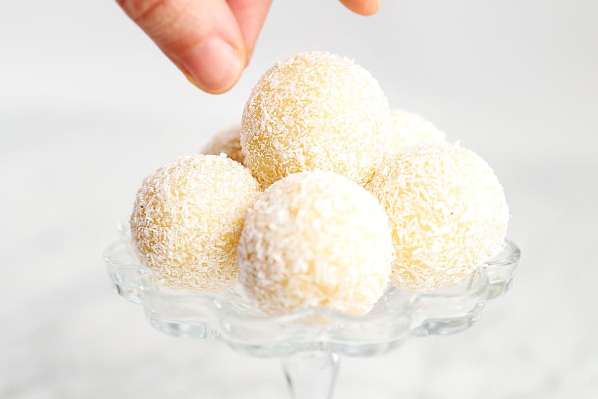 A plate of Low Carb Coconut Protein Balls.
