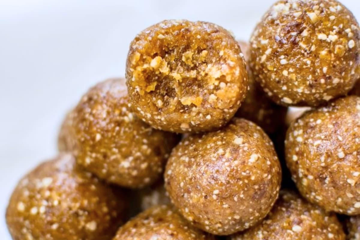 A dish of 3-Ingredient Apricot Bliss Balls.