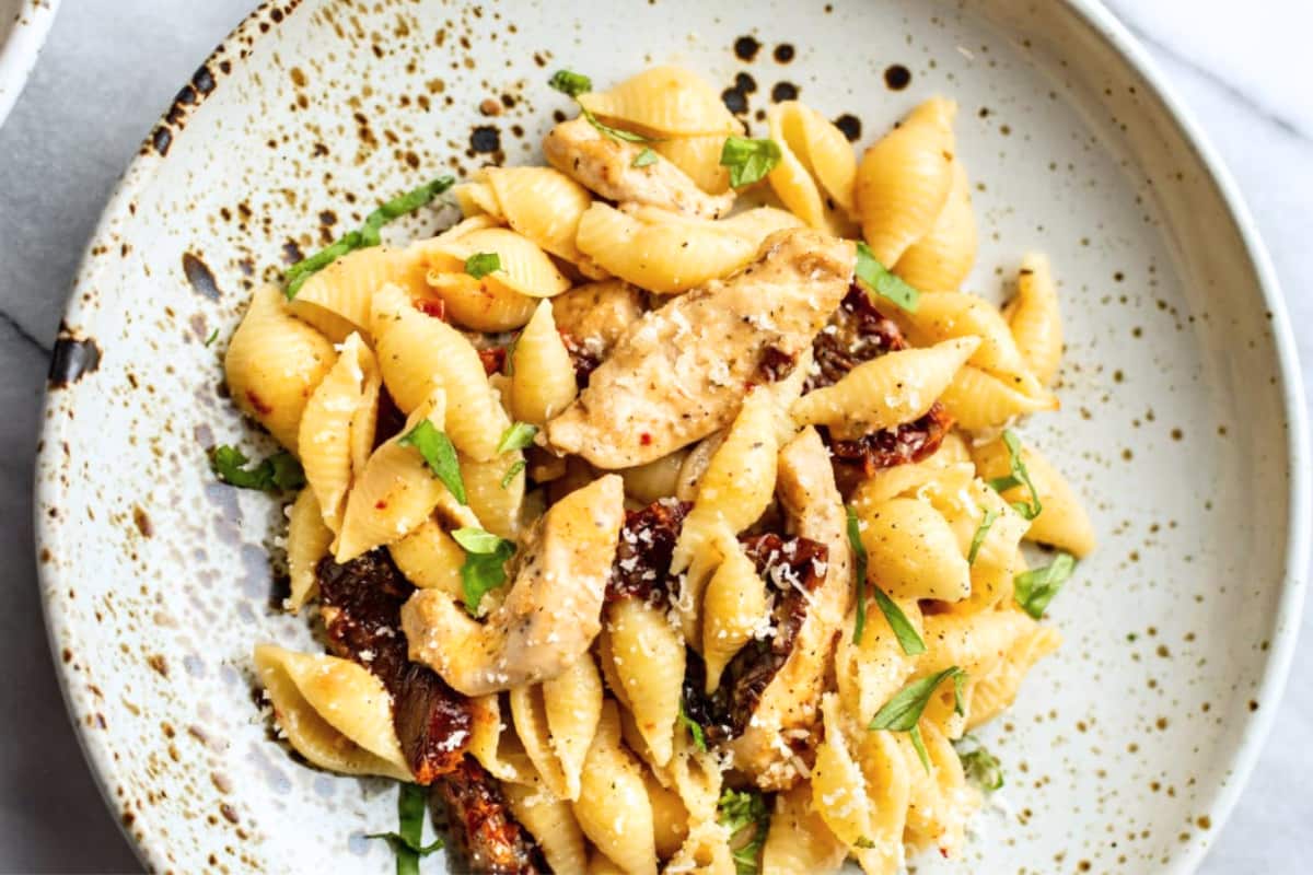 A plate of Sun-dried Tomato Chicken Pasta.