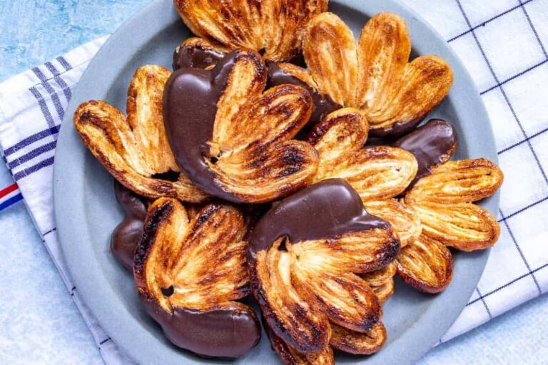 A plate of French Palmiers.