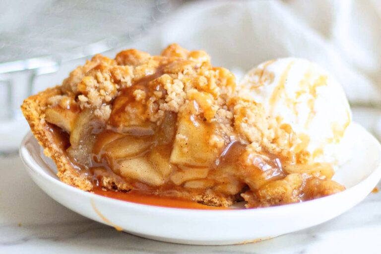 A plate of Apple Pie With Graham Cracker Crust.