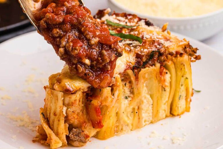A plate of Stuffed Rigatoni Pasta Pie.