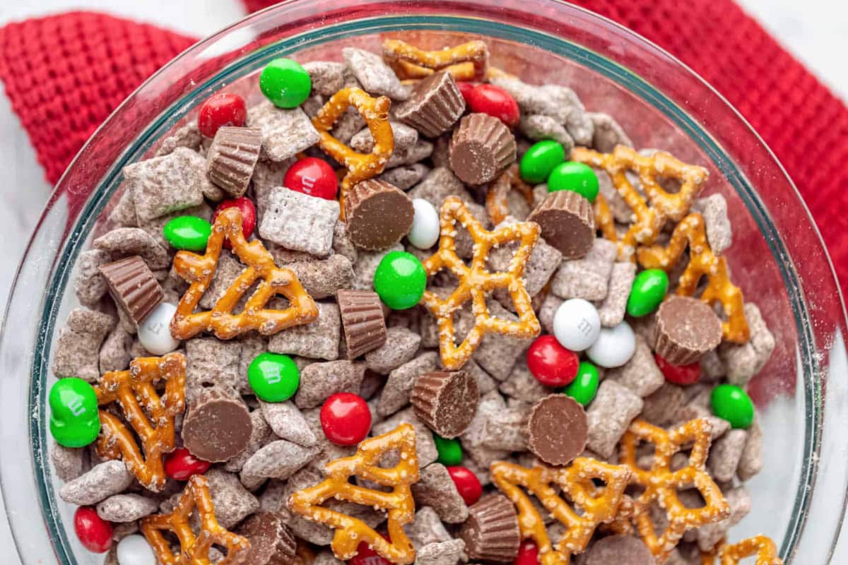 A bowl of Reindeer Chow.
