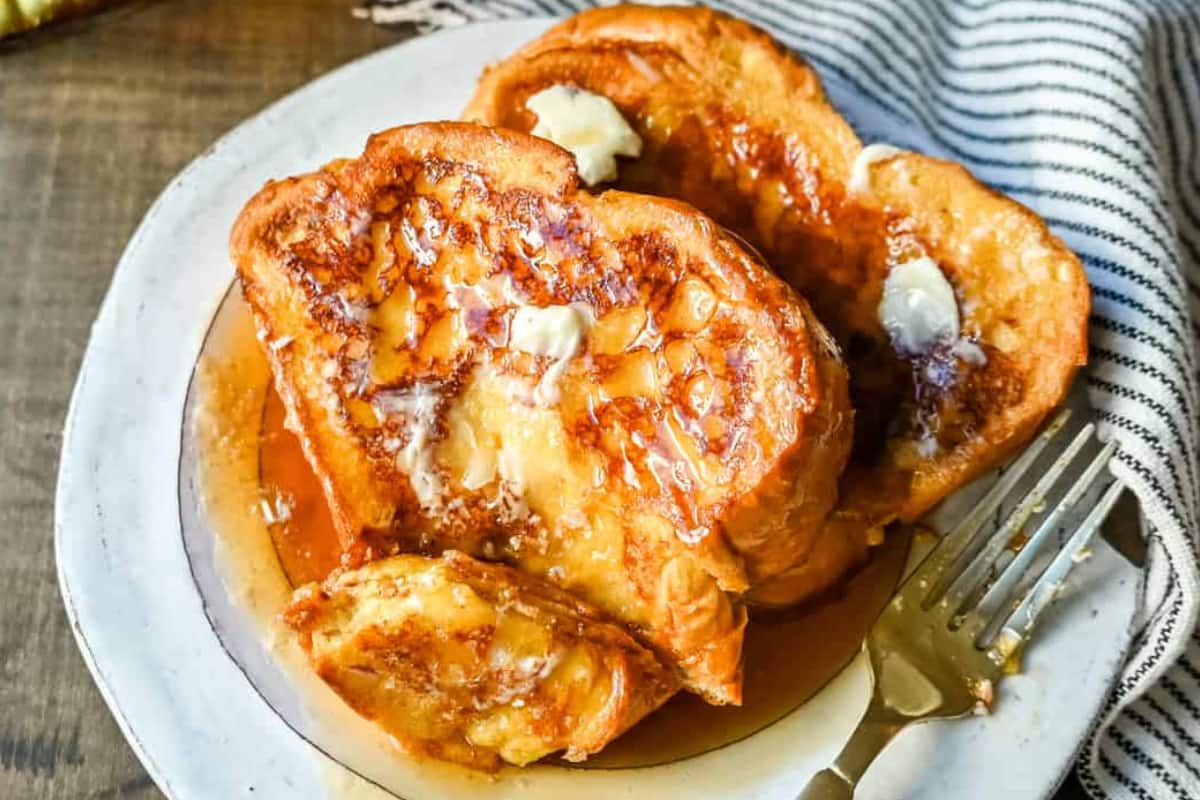 A plate of the Best French Toast Recipe.