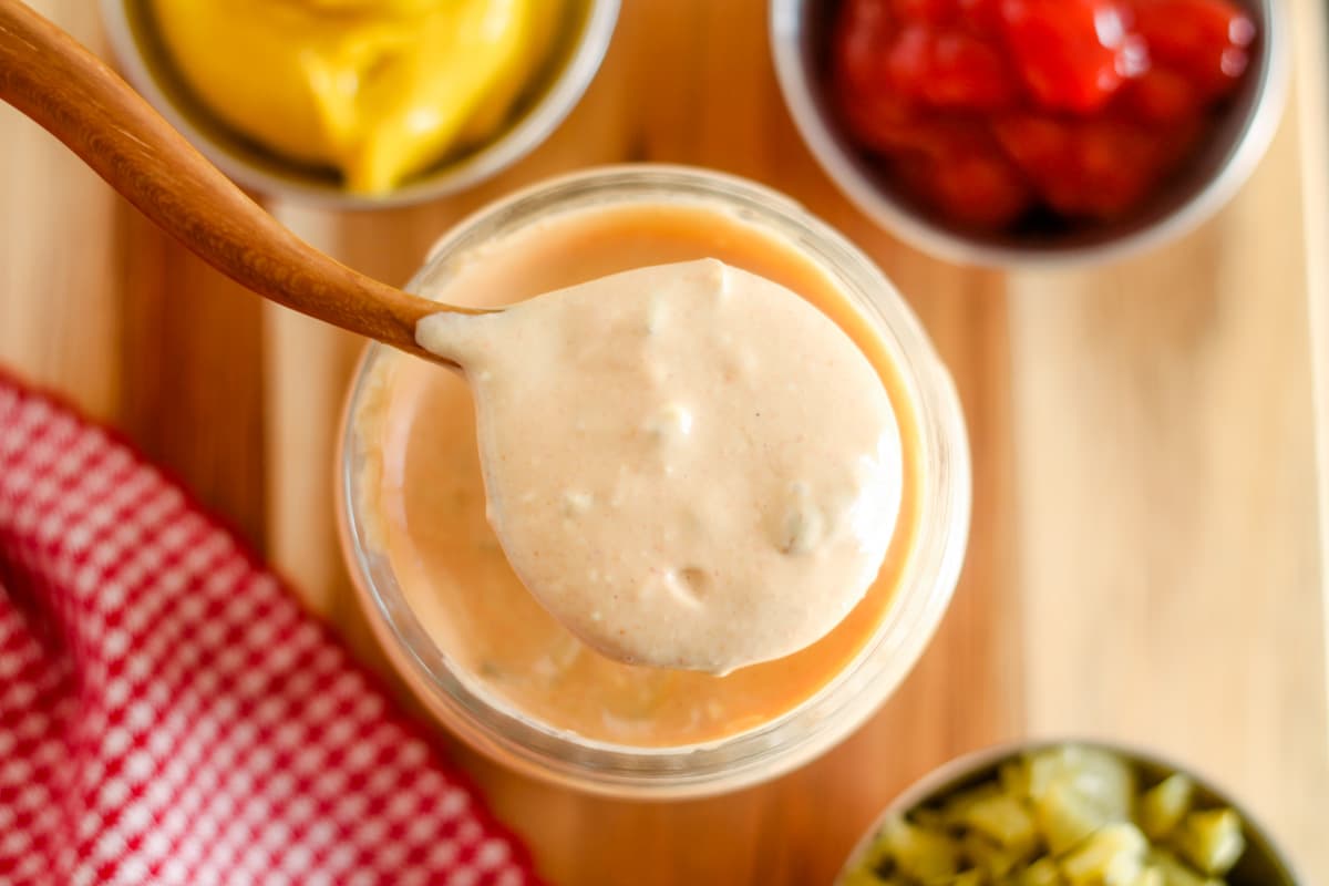 A jar of healthy burger sauce.