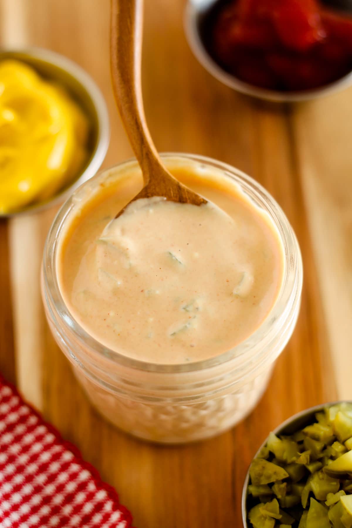 A jar of healthy burger sauce.