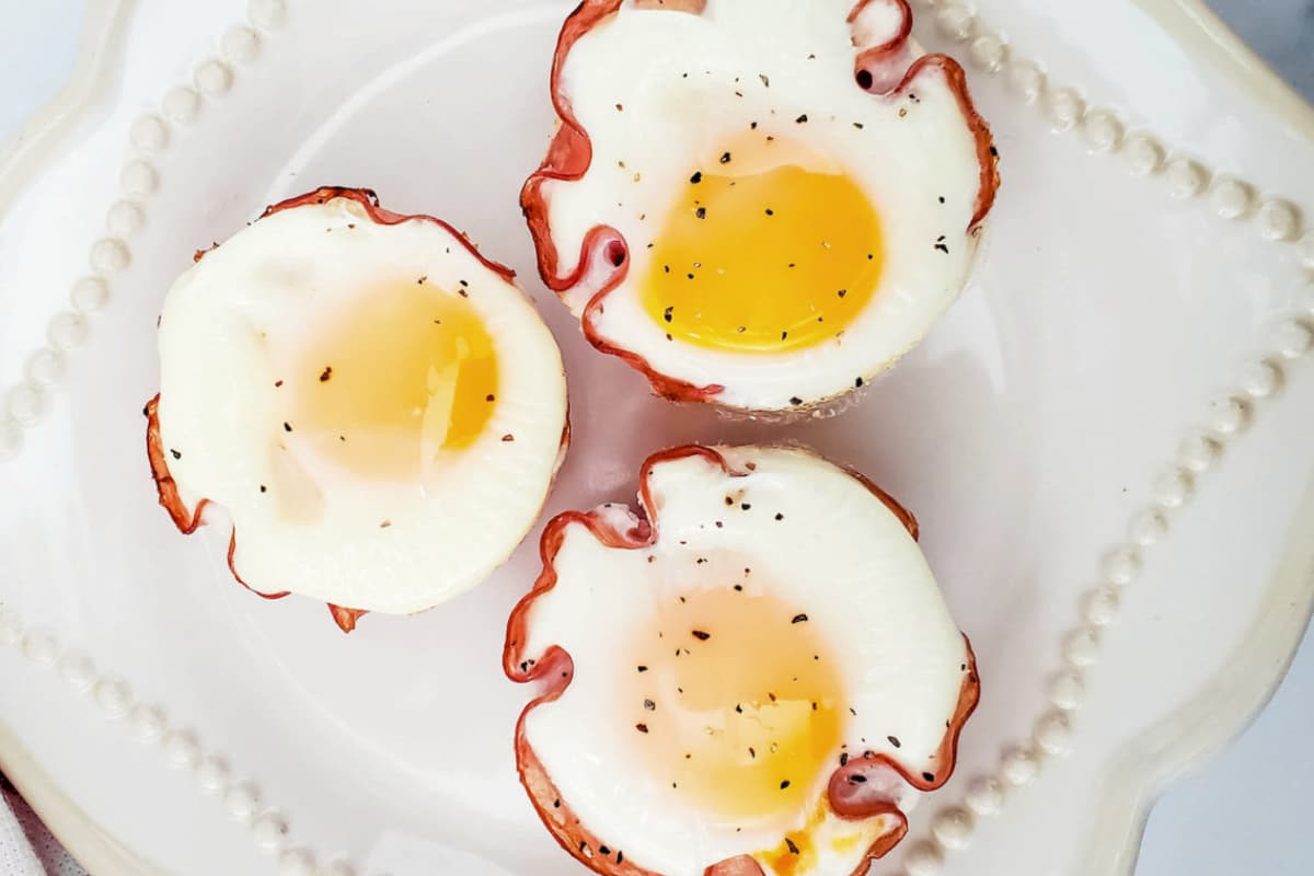 A plate of Ham, Egg and Cheese Muffin Cups.
