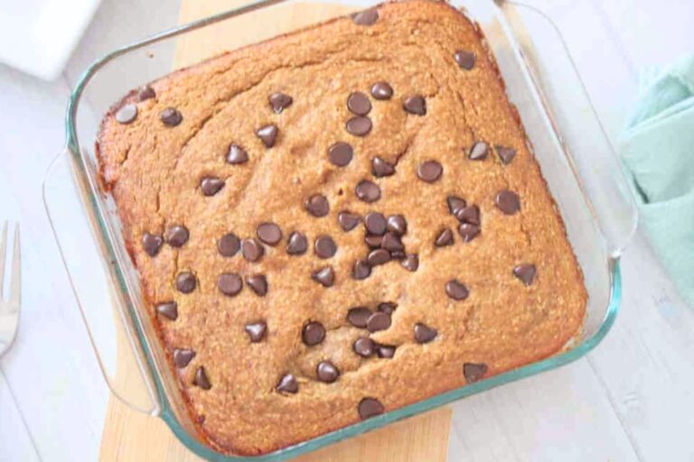 A dish of High Protein Pumpkin Baked Oats.
