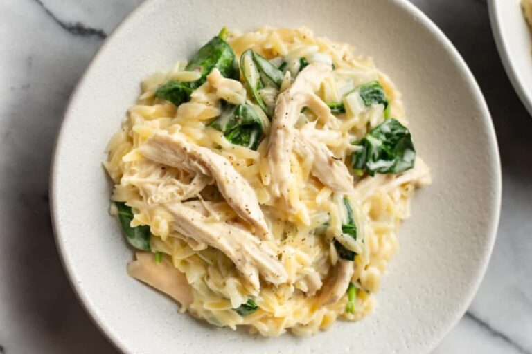 A bowl of Lemon Chicken Orzo.