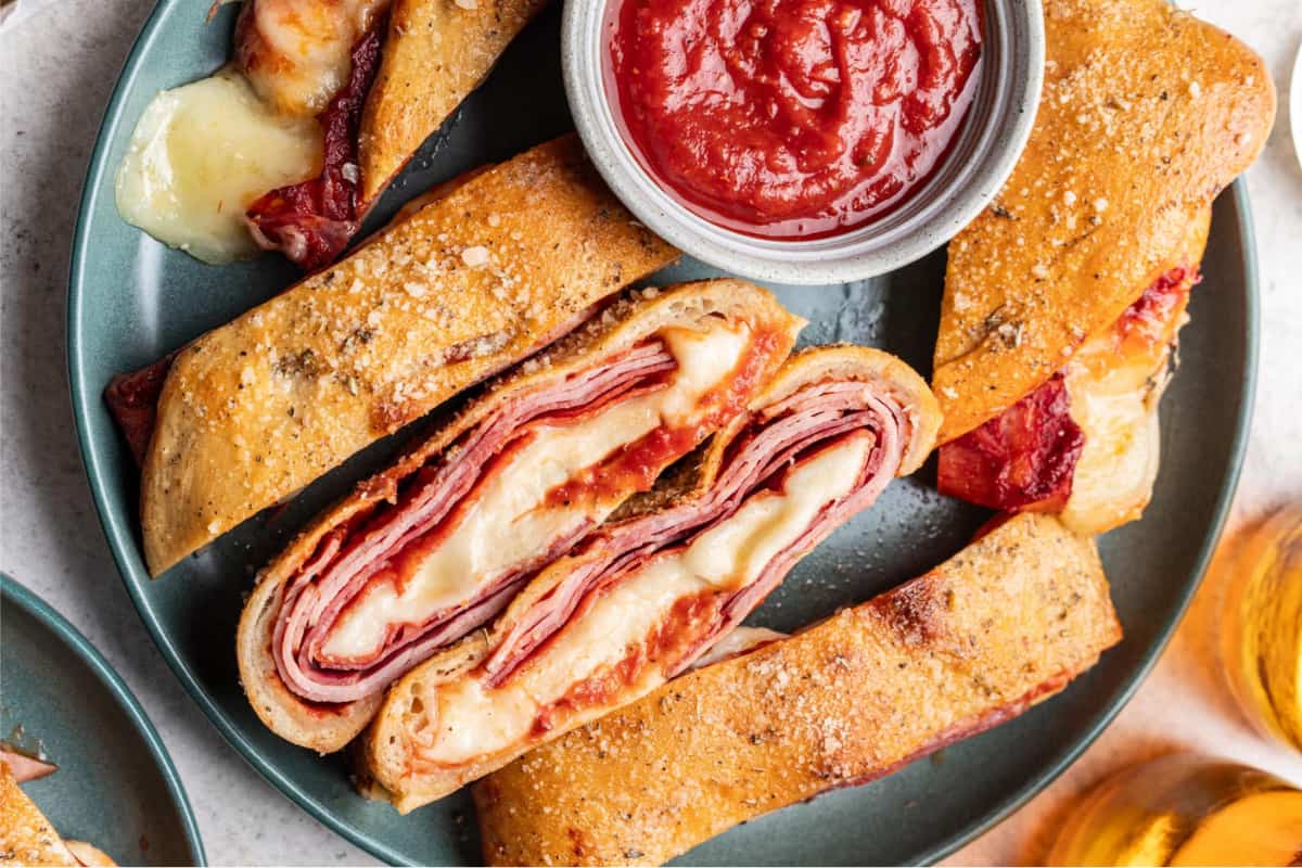 A plate of Easy Stromboli Recipe.