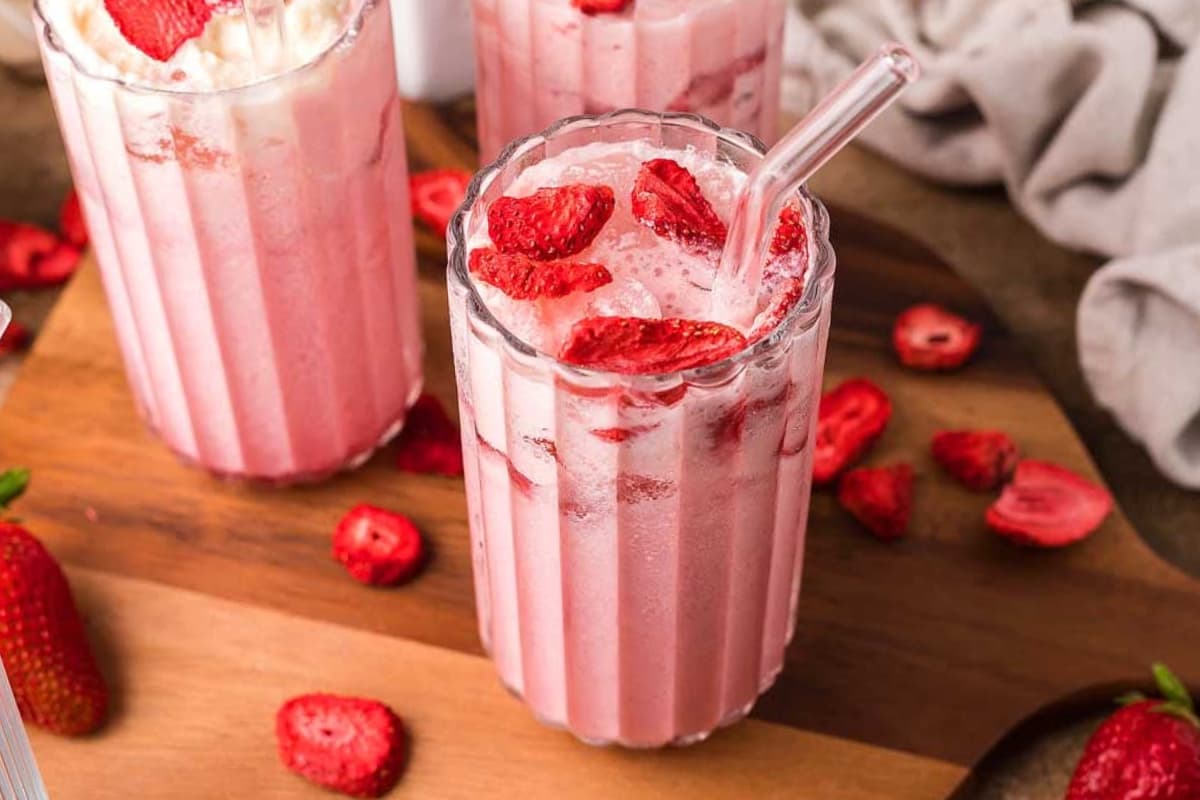 Glasses of Starbucks Copycat Pink Drink.