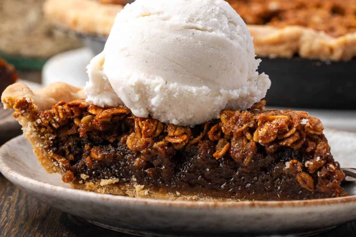 A plate of Oatmeal Pie.