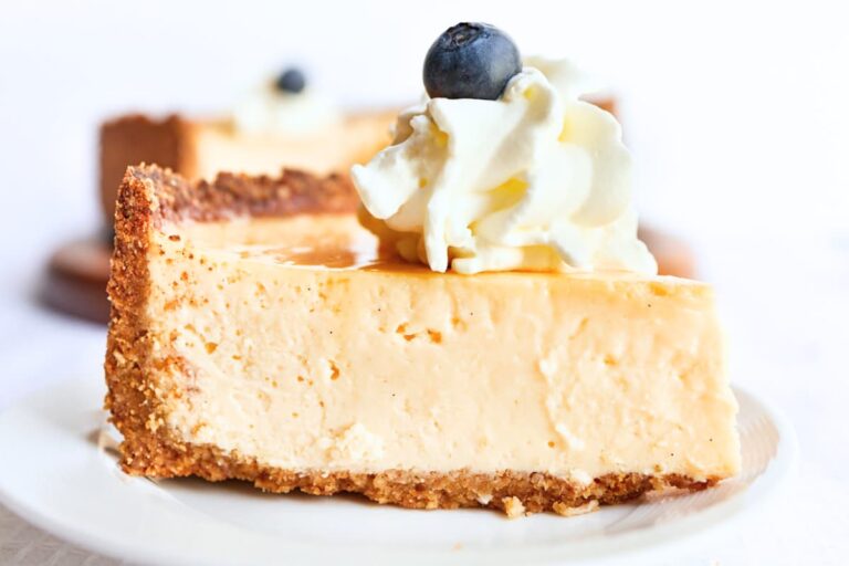 A plate of Protein Cheesecake.