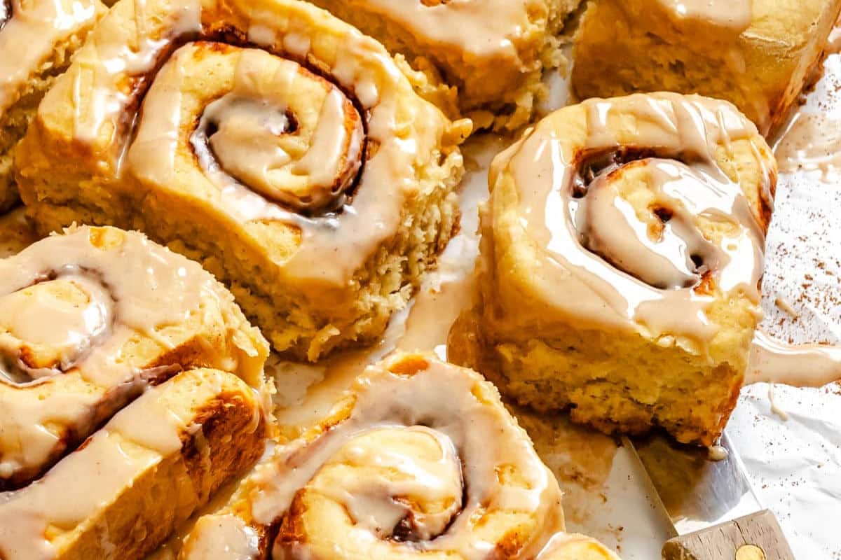 A plate of Potato Cinnamon Rolls.