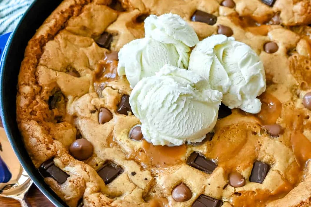 A dish of Salted Caramel Skillet Cookie.